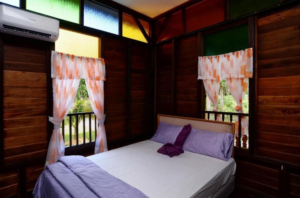 Oyo Home 90745 Desa Balqis Beach Resort Malacca Exterior foto